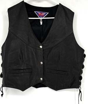 Vintage MOB Blk Leather Sz 2X Laces Silver Conchas Vest Pockets